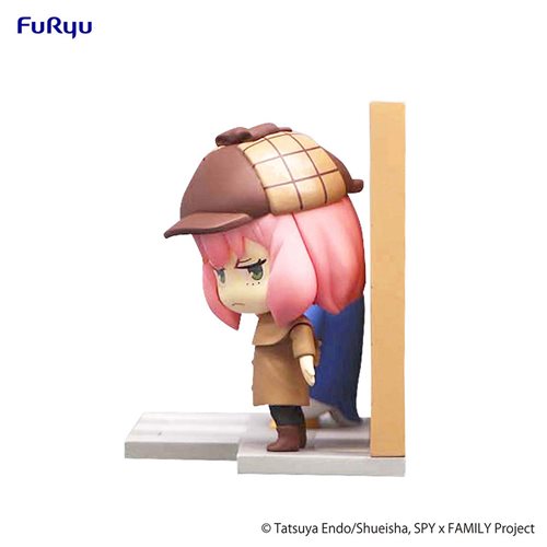 Spy x Family Anya and Penguin Hold Statue